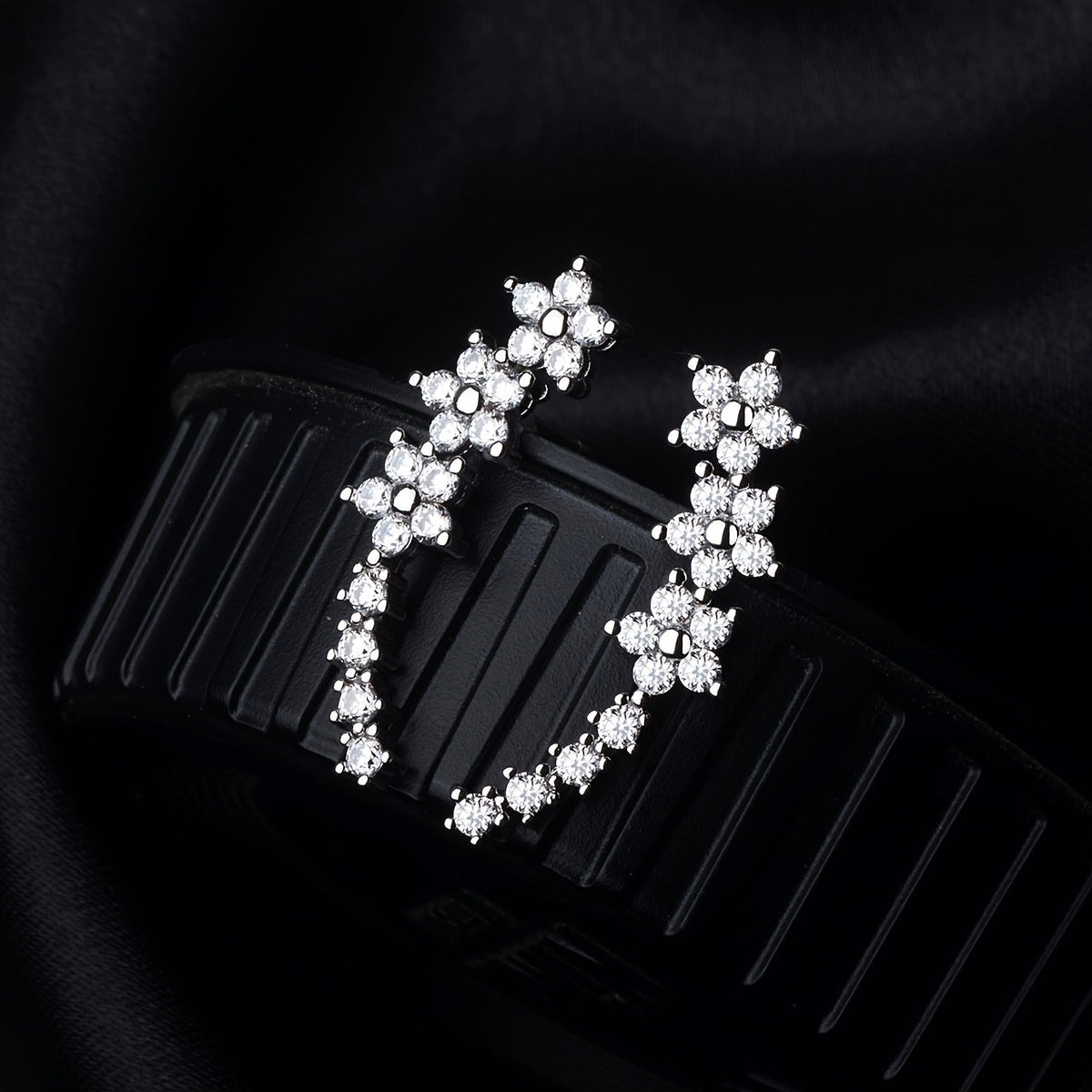 Teresina – Boucles d'Oreilles Florales Éternelles - Argent Éclat