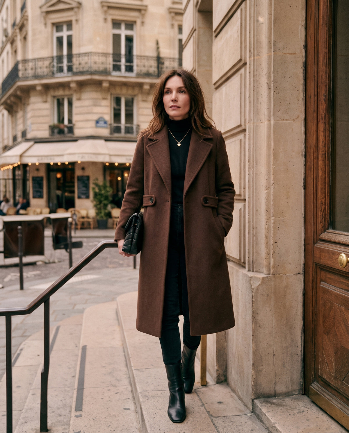 Veste Tailleur Mi-Longue Structurée en Drap de Laine
